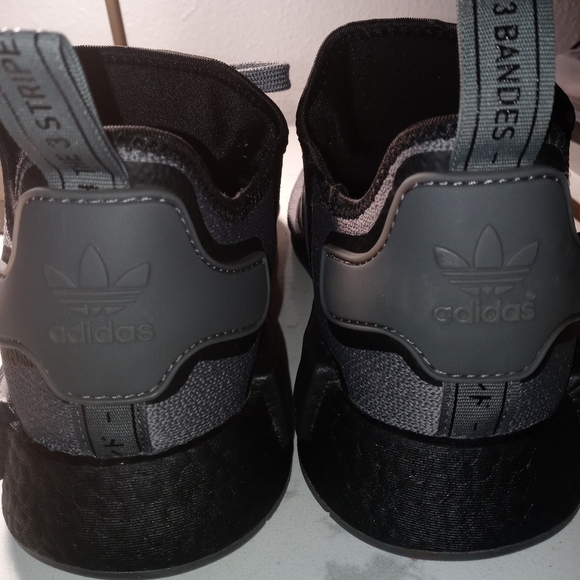 Adidas - Picture 5 of 5